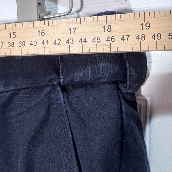 5.11 Tactical Straight Leg Flat Front Pants Men 40 Black Hidden Side Zip Pockets - Picture 3 of 7